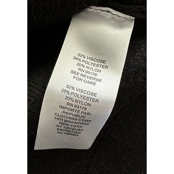 New Elie. Tahari Black Heavyweight Sweater Collar Zip Pockets Medium MSRP $138 - Picture 5 of 5